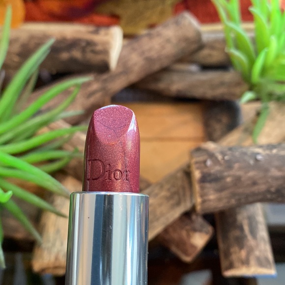 Dior #976 Prune Daisy Lipstick - Picture 2 of 8